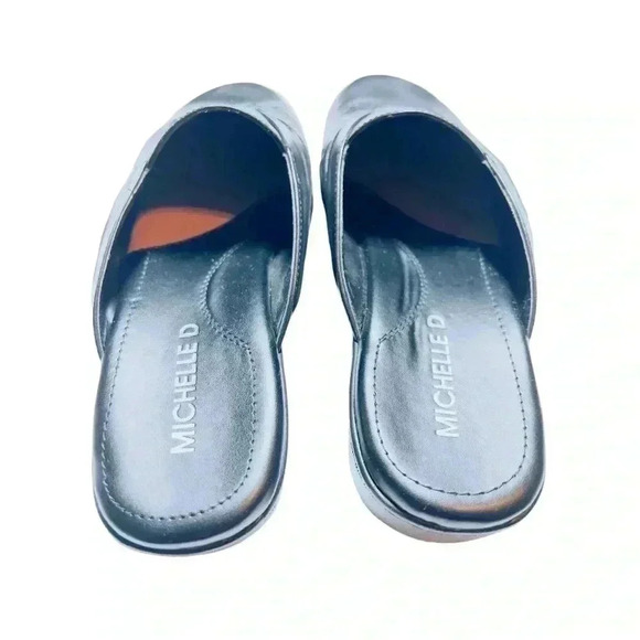 Michelle D. Women’s Slip-On Black Clogs•Size 6•New With Box•Genuine Leather• - Picture 6 of 11